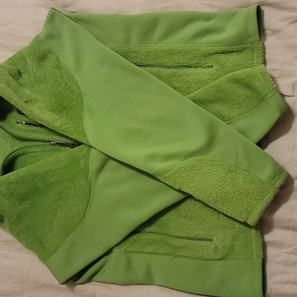 Patagonia - Women's R2 Fleece Jacket - Size S - Picture 4 of 6